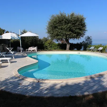 Villa Melissa With A Pool In The Tranquility Of The Hills With A View Of Trasimeno