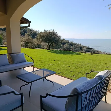 Villa Melissa With A Pool In The Tranquility Of The Hills With A View Of Trasimeno Magione