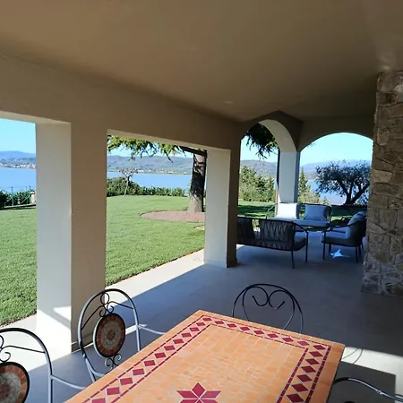 Villa Melissa With A Pool In The Tranquility Of The Hills With A View Of Trasimeno *