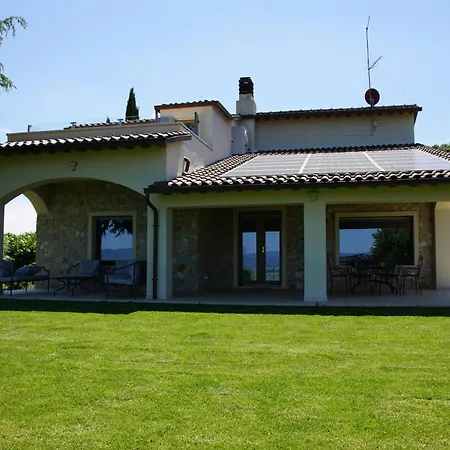 Vila Melissa With A Pool In The Tranquility Of The Hills With A View Of Trasimeno Magione