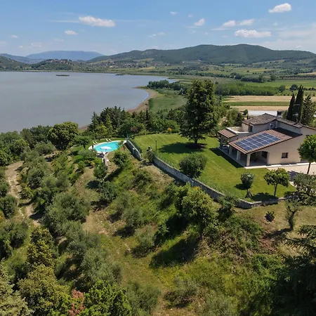 Vila Melissa With A Pool In The Tranquility Of The Hills With A View Of Trasimeno