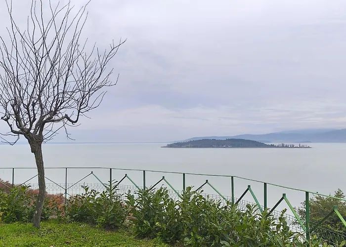 Villa Melissa With A Pool In The Tranquility Of The Hills With A View Of Trasimeno Magione