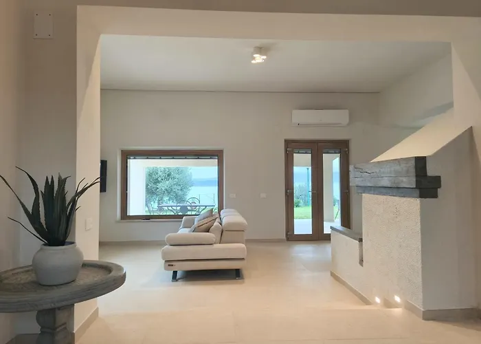 Melissa With A Pool In The Tranquility Of The Hills With A View Of Trasimeno Magione