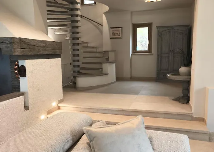 Melissa With A Pool In The Tranquility Of The Hills With A View Of Trasimeno Villa *