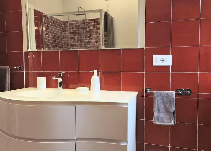 Melissa With A Pool In The Tranquility Of The Hills With A View Of Trasimeno *